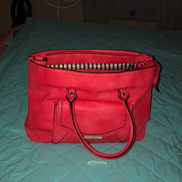 Purse - Picture 1 of 4